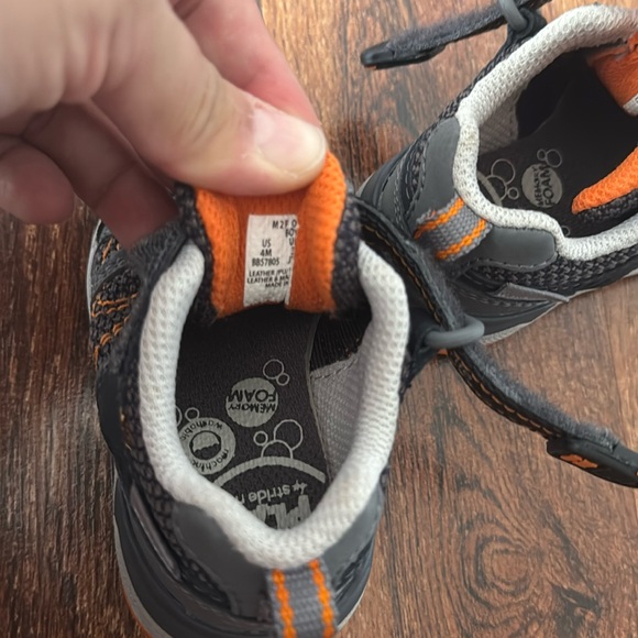 New Play By Stride Rite navy blue and orange baby shoes size 4 - Picture 4 of 4